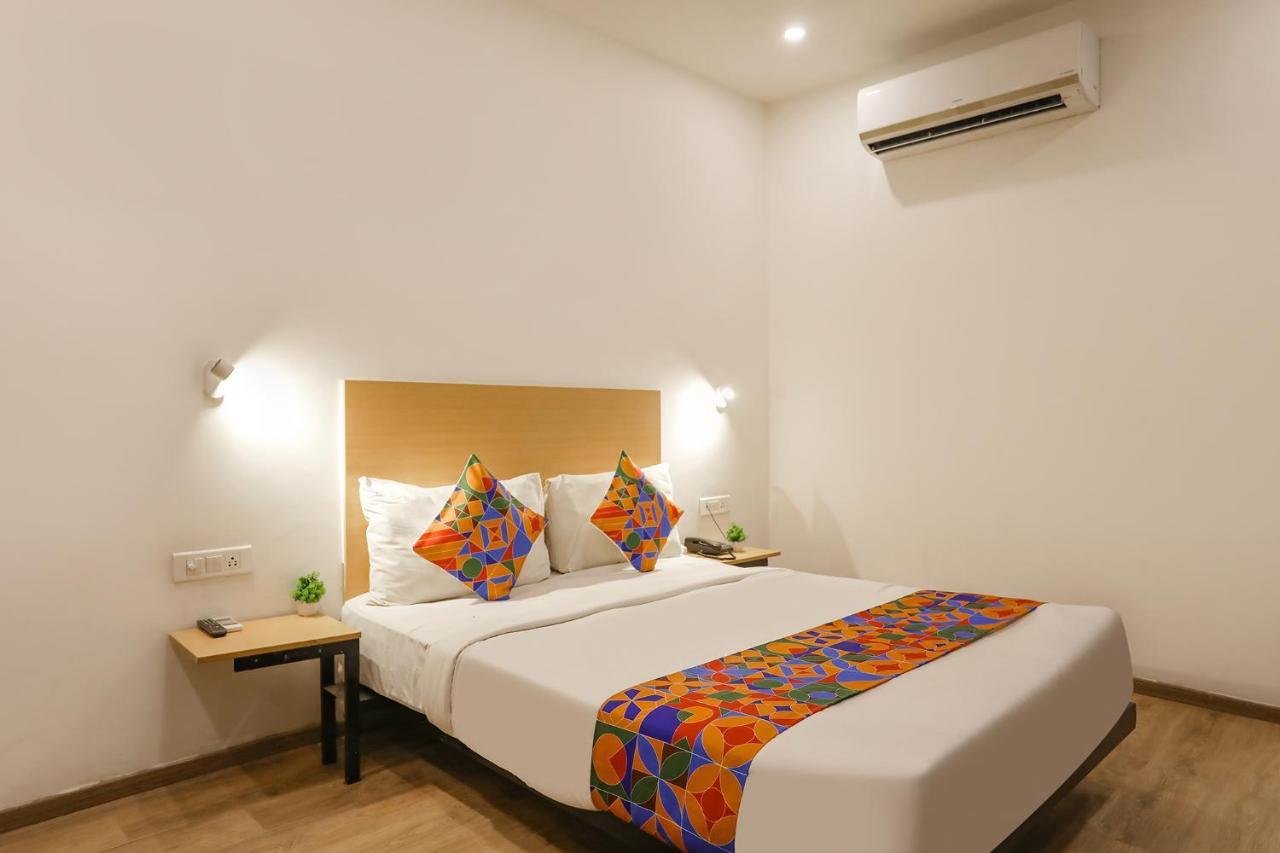 Fabhotel Golden World Gáziábád Kültér fotó