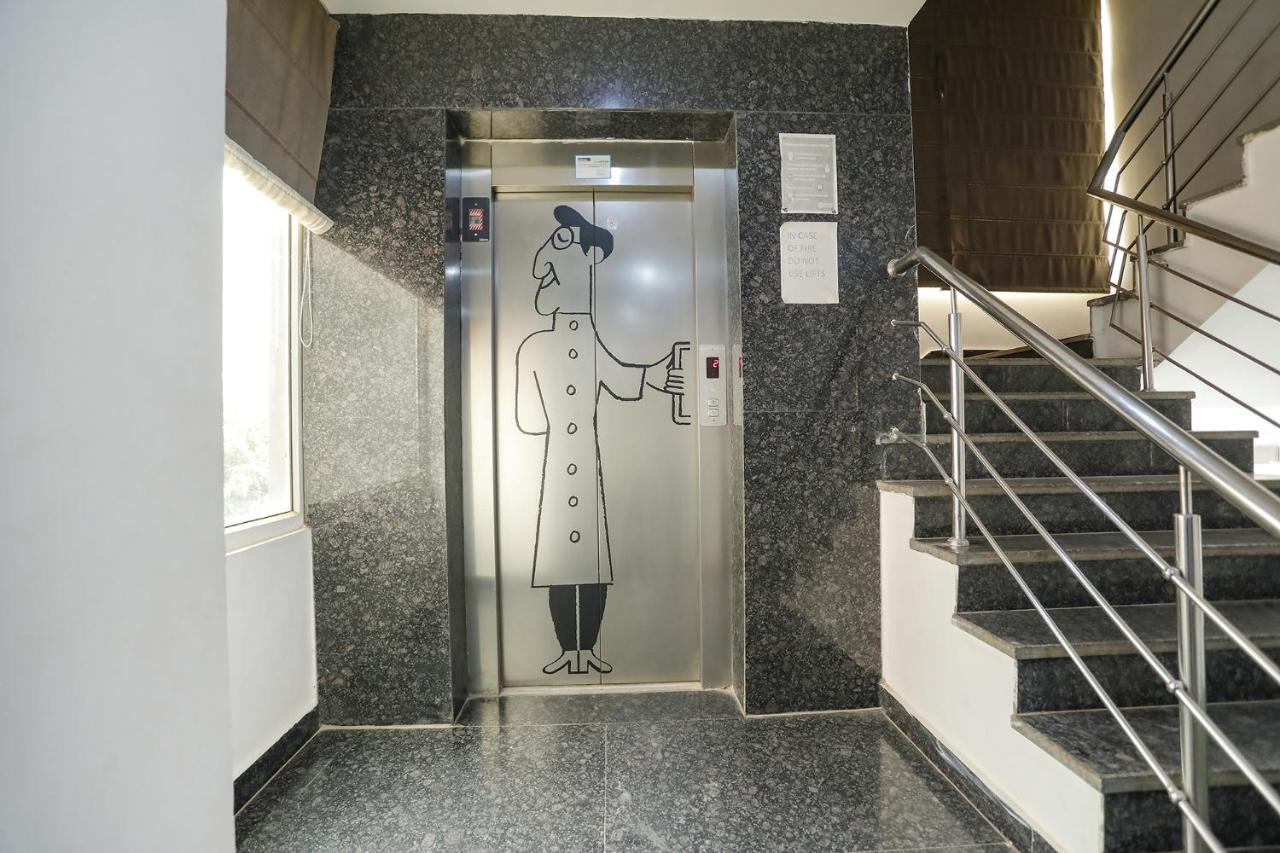 Fabhotel Golden World Gáziábád Kültér fotó