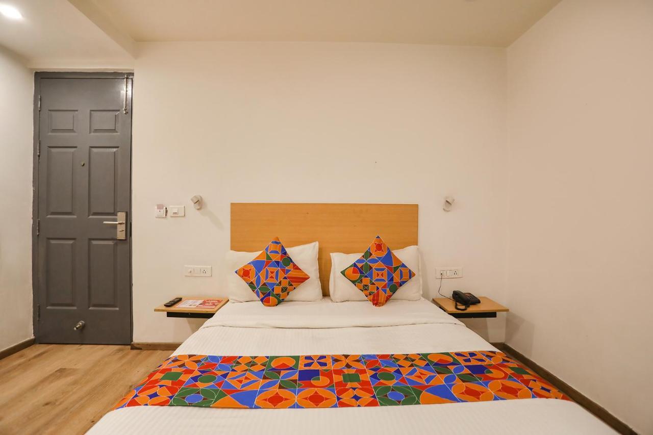 Fabhotel Golden World Gáziábád Kültér fotó